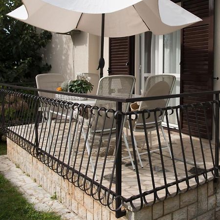Apartments Sandra Poreč Exterior foto
